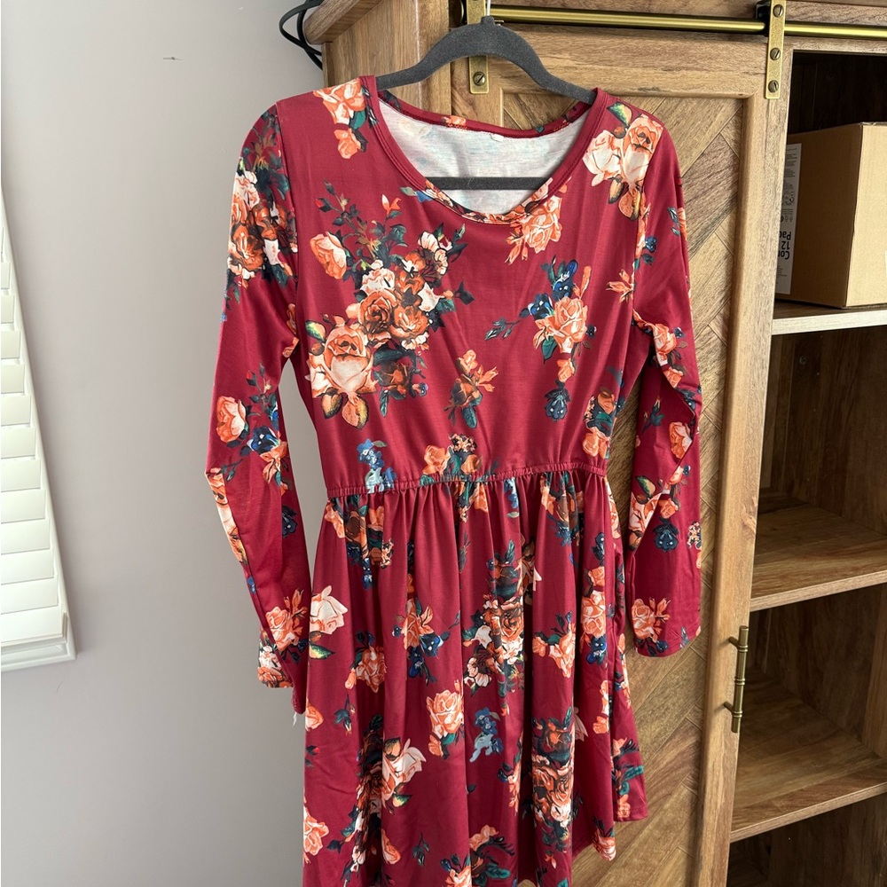 Women’s Burgundy Floral Long-Sleeve Swing Dress